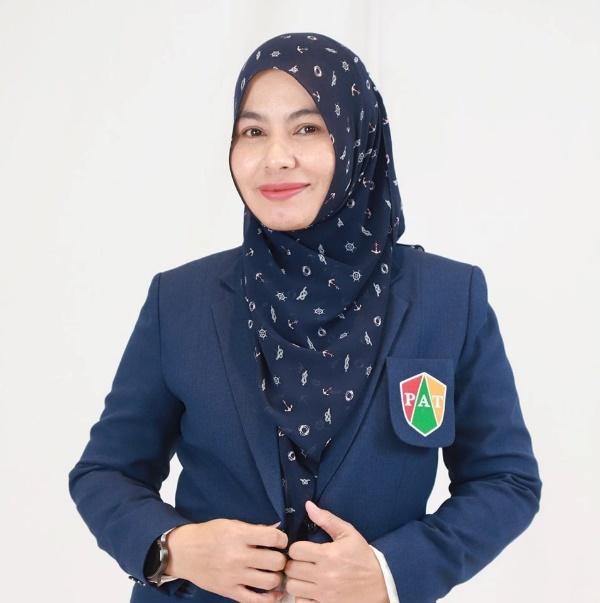 Miss Srinya Densumitr