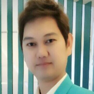 อาทิตย์ ธรรมมา