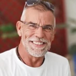 ROBERT HENDERSON